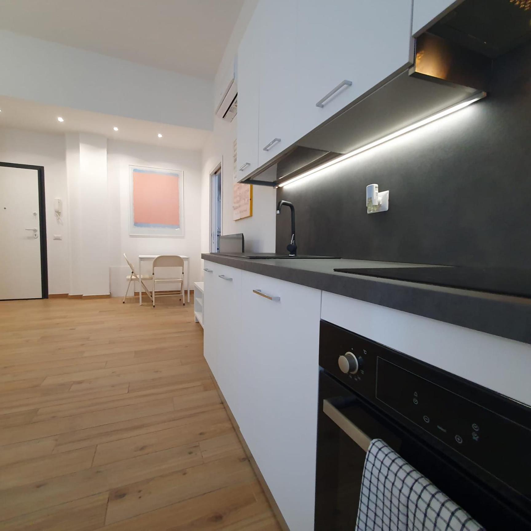 Bnbutler - Grasselli, 8 - Comfy And Newly Renovated Διαμέρισμα Μιλάνο Εξωτερικό φωτογραφία
